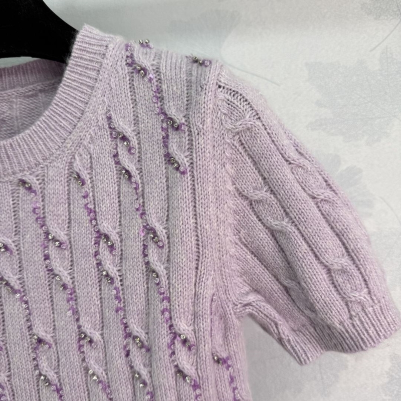 Gvc*1 sweaters